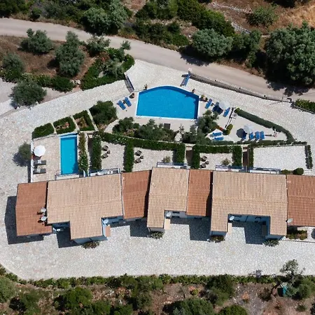 Amantea- Four With Big Pool And Infinity Pool Syvota