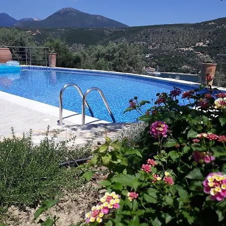 Amantea- Four With Big Pool And Infinity Pool בית נופש *