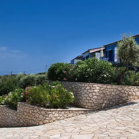 Amantea- Four With Big Pool And Infinity Pool Syvota