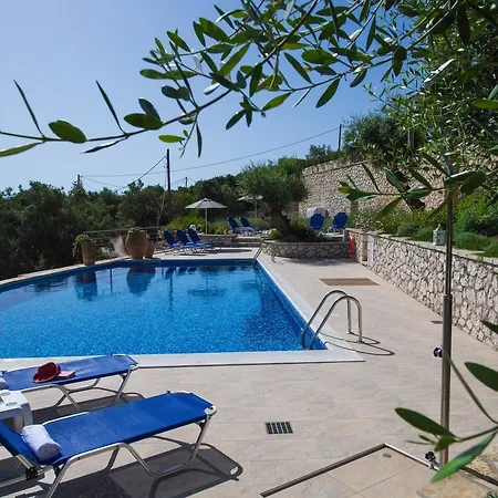 Amantea- Four With Big Pool And Infinity Pool Semesterbostad Syvota