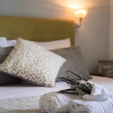 Amantea- Four With Big Pool And Infinity Pool