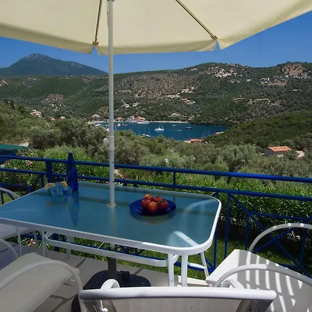Amantea- Four With Big Pool And Infinity Pool Semesterbostad *