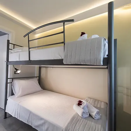 Amantea- Four With Big Pool And Infinity Pool סיבוטה