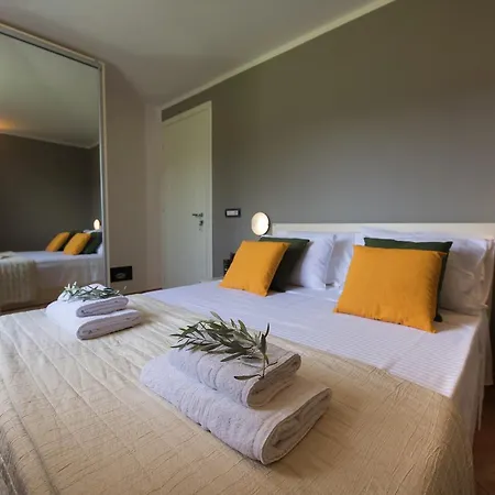 Amantea- Four With Big Pool And Infinity Pool בית נופש סיבוטה