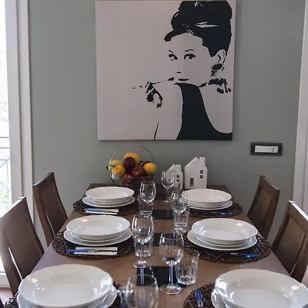 Amantea- Four With Big Pool And Infinity Pool