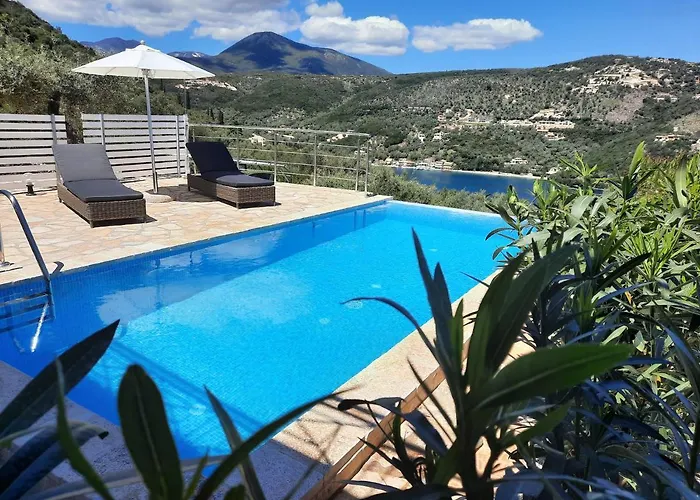 Amantea- Four With Big Pool And Infinity Pool * Sivota