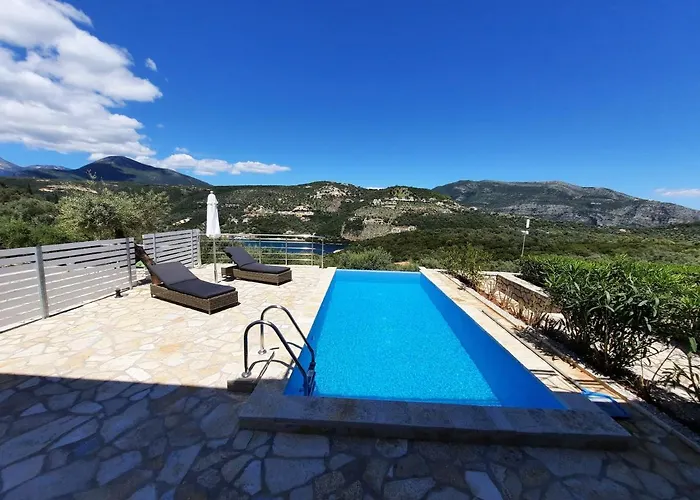 Amantea- Four With Big Pool And Infinity Pool Сasa de vacaciones Sivota