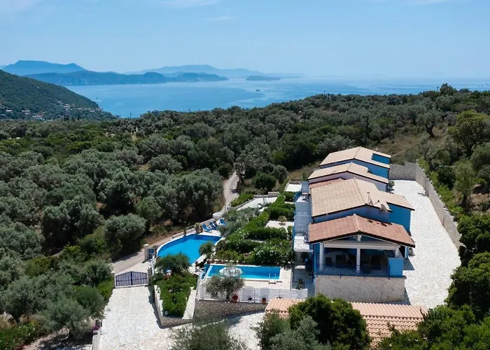 Amantea- Four With Big Pool And Infinity Pool Сasa de vacaciones