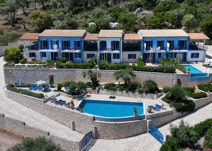 Amantea- Four With Big Pool And Infinity Pool * Sivota