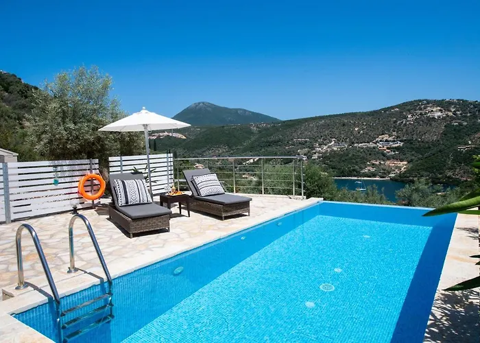 Amantea- Four With Big Pool And Infinity Pool *
