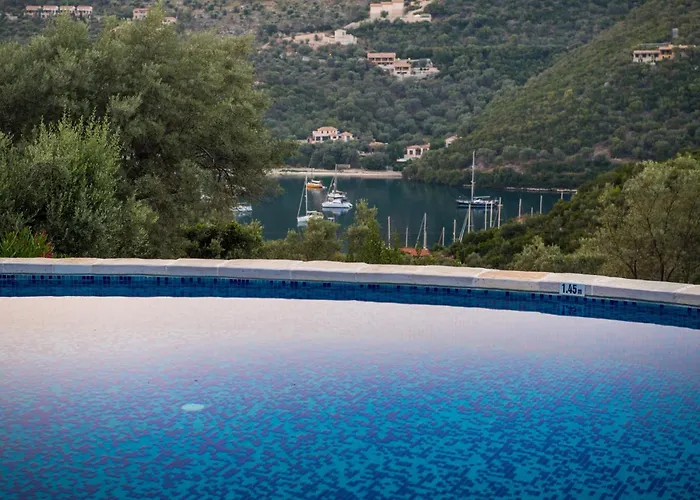Сasa de vacaciones Amantea- Four With Big Pool And Infinity Pool Sivota