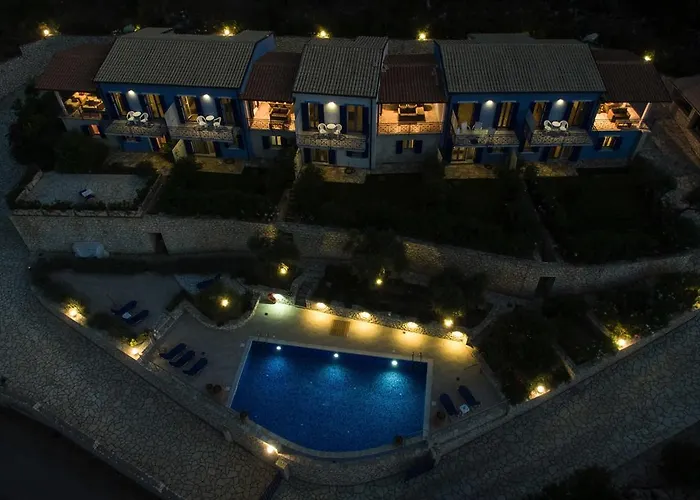 Amantea- Four With Big Pool And Infinity Pool Sivota