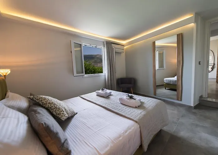 Amantea- Four With Big Pool And Infinity Pool *